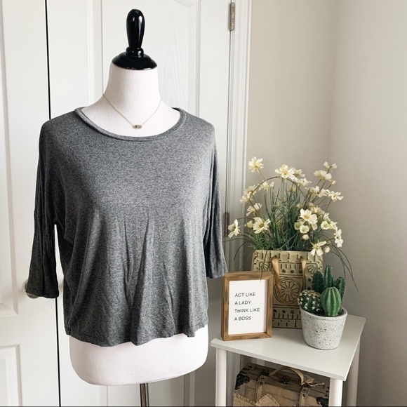 Forever 21 Gray Batwing Top - Picture 1 of 9